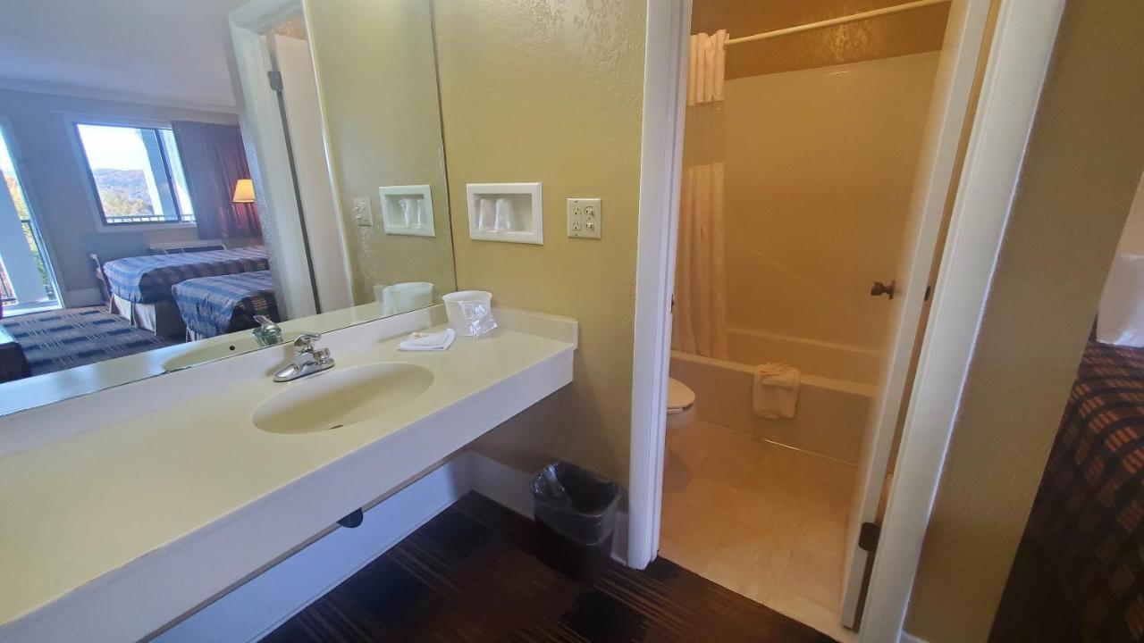 Americas Best Value Inn Kodak - Sevierville Экстерьер фото